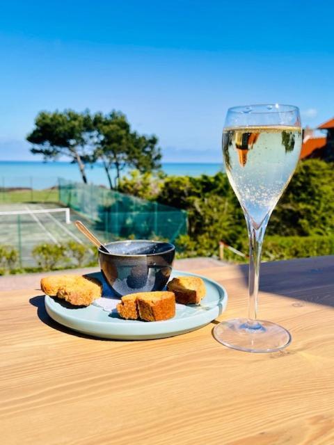 Hôtel De La Terrasse Varengeville-sur-Mer Esterno foto